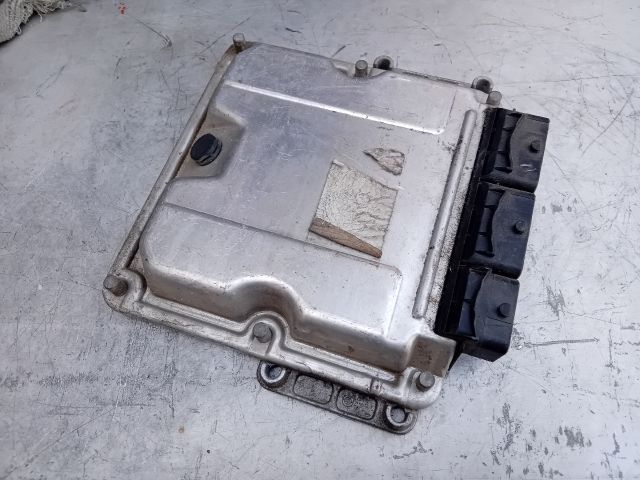 bontott RENAULT LAGUNA II Motorvezérlő