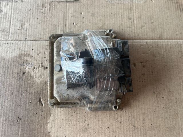 bontott RENAULT LAGUNA II Motorvezérlő