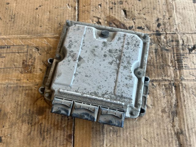 bontott RENAULT LAGUNA II Motorvezérlő