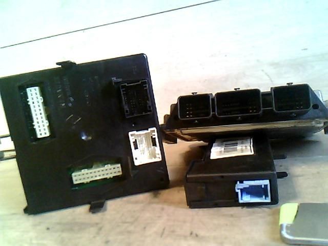 bontott RENAULT LAGUNA II Motorvezérlő