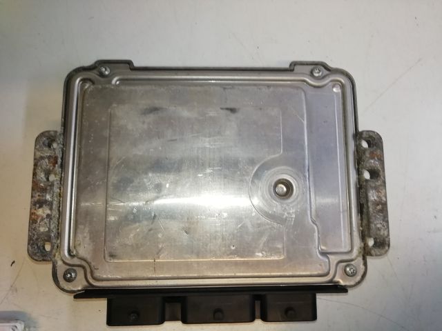 bontott RENAULT LAGUNA II Motorvezérlő