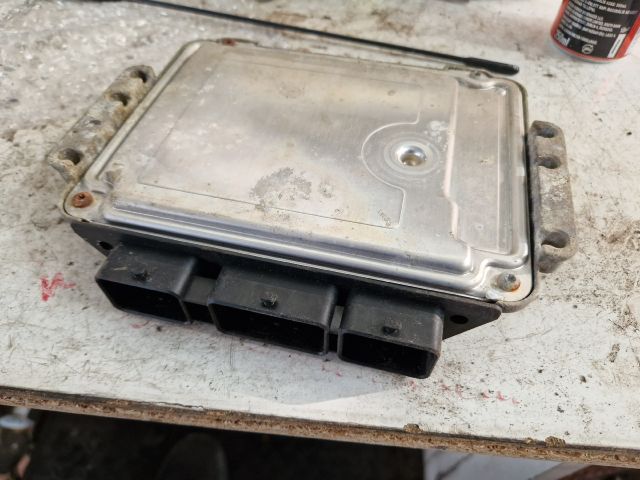 bontott RENAULT LAGUNA II Motorvezérlő