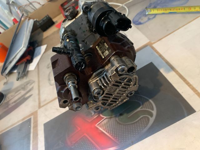 bontott RENAULT LAGUNA II Nagynyomású Szivattyú