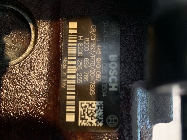 bontott RENAULT LAGUNA II Nagynyomású Szivattyú