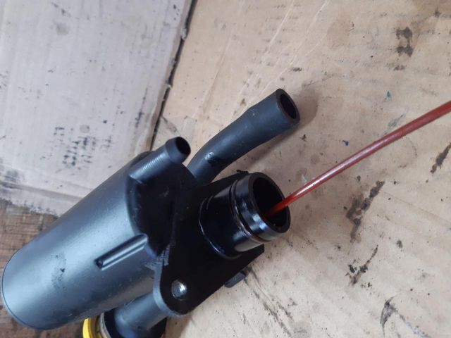 bontott RENAULT LAGUNA II Olaj Beöntő Cső