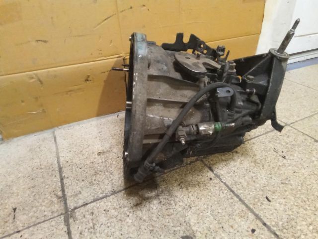 bontott RENAULT LAGUNA II Váltó (Mechanikus)