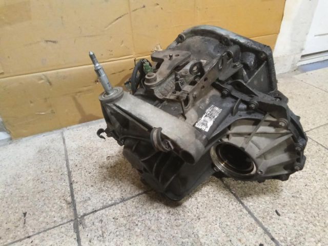 bontott RENAULT LAGUNA II Váltó (Mechanikus)