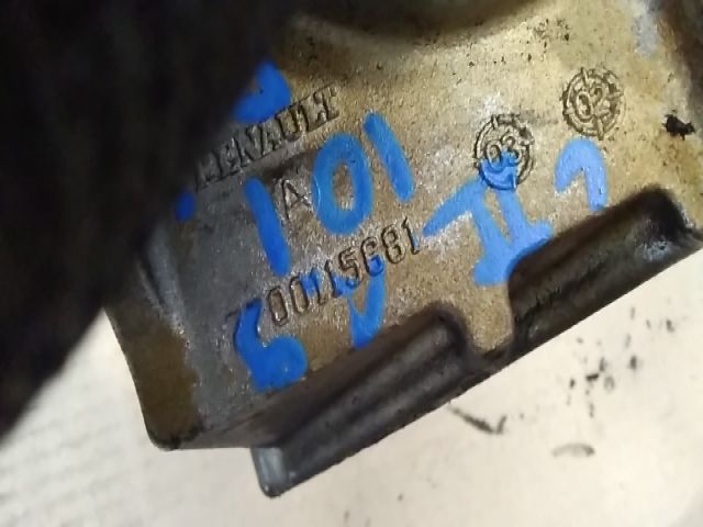 bontott RENAULT LAGUNA II Motor Tartó Bak (Fém)