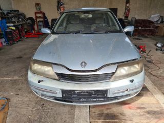 bontott RENAULT LAGUNA II Biztosítéktábla Motortér