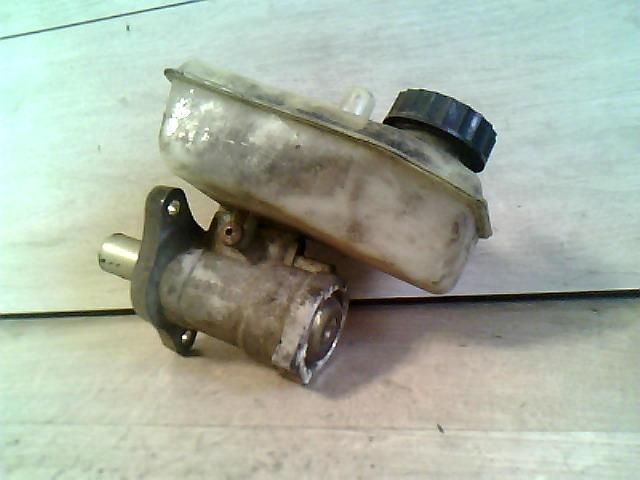 bontott RENAULT LAGUNA II Főfékhenger