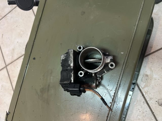 bontott RENAULT LAGUNA II Fojtószelep (Elektromos)