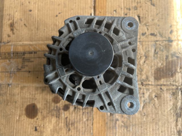 bontott RENAULT LAGUNA II Generátor