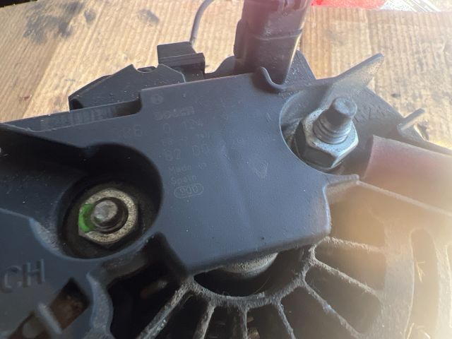 bontott RENAULT LAGUNA II Generátor