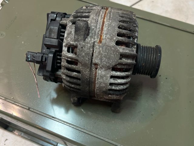 bontott RENAULT LAGUNA II Generátor