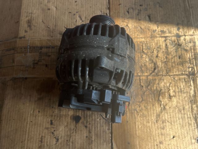 bontott RENAULT LAGUNA II Generátor