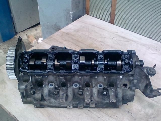 bontott RENAULT LAGUNA II Hengerfej