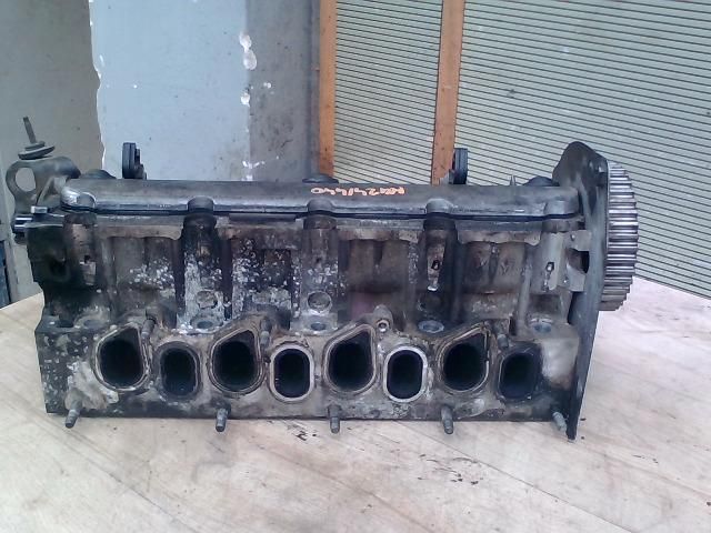 bontott RENAULT LAGUNA II Hengerfej