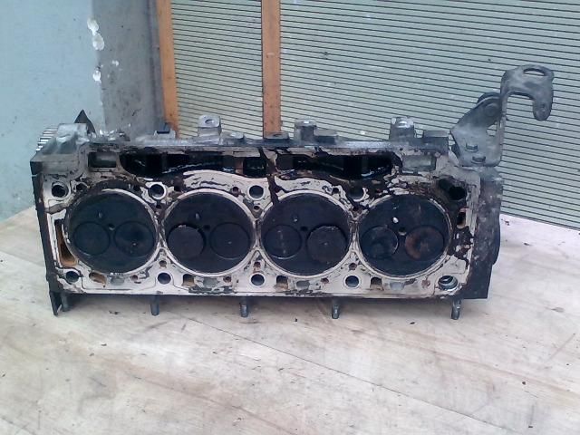 bontott RENAULT LAGUNA II Hengerfej