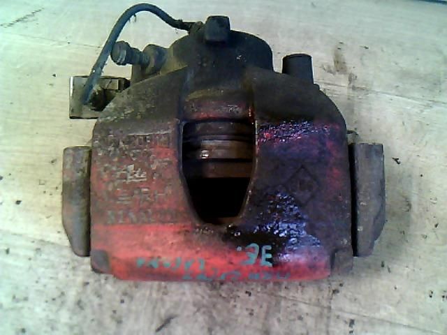 bontott RENAULT LAGUNA II Jobb első Féknyereg Munkahengerrel