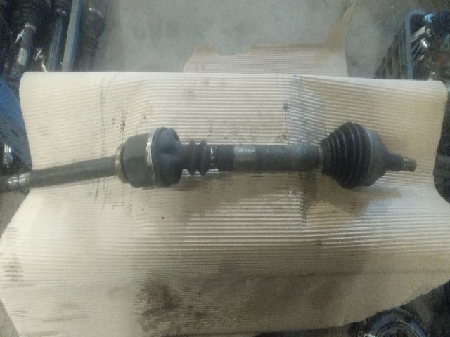 bontott RENAULT LAGUNA II Jobb Féltengely