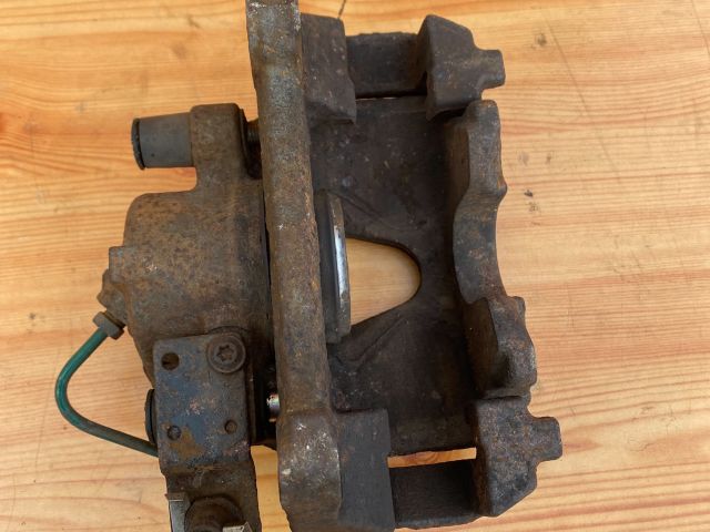 bontott RENAULT LAGUNA II Bal első Féknyereg Munkahengerrel