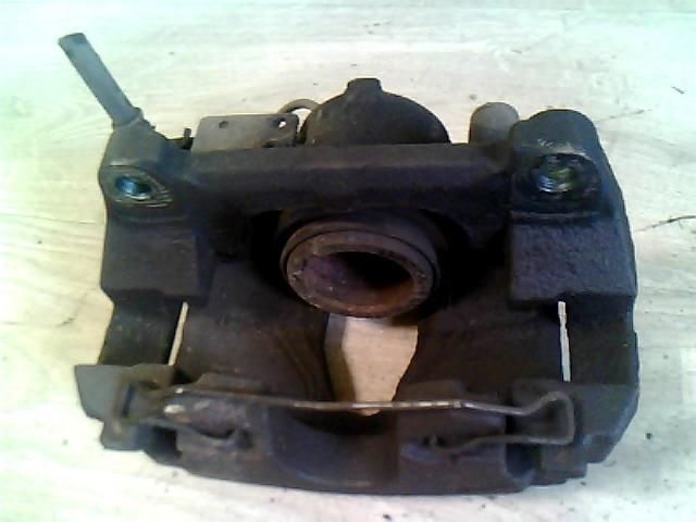 bontott RENAULT LAGUNA II Bal első Féknyereg Munkahengerrel