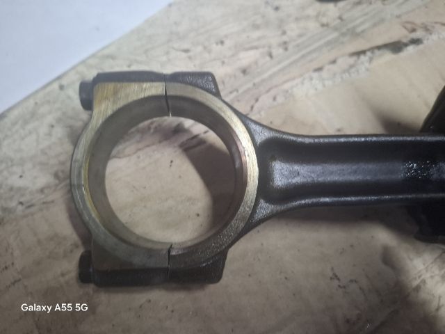 bontott RENAULT LAGUNA II Dugattyú és Hajtókar