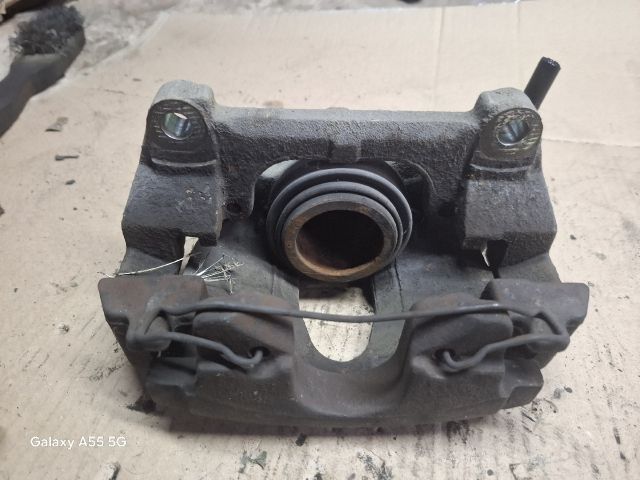 bontott RENAULT LAGUNA II Jobb első Féknyereg Munkahengerrel