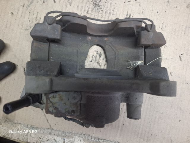 bontott RENAULT LAGUNA II Jobb első Féknyereg Munkahengerrel