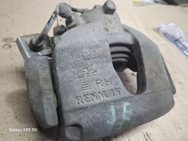 bontott RENAULT LAGUNA II Jobb első Féknyereg Munkahengerrel