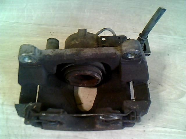 bontott RENAULT LAGUNA II Jobb első Féknyereg Munkahengerrel