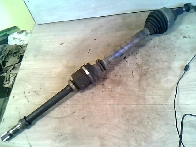 bontott RENAULT LAGUNA II Jobb Féltengely