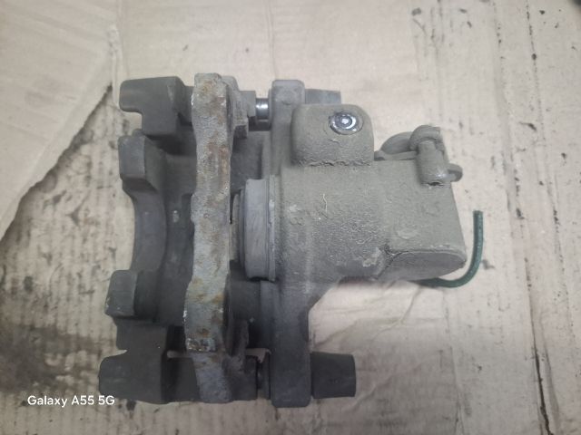 bontott RENAULT LAGUNA II Jobb hátsó Féknyereg Munkahengerrel