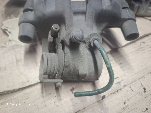 bontott RENAULT LAGUNA II Jobb hátsó Féknyereg Munkahengerrel