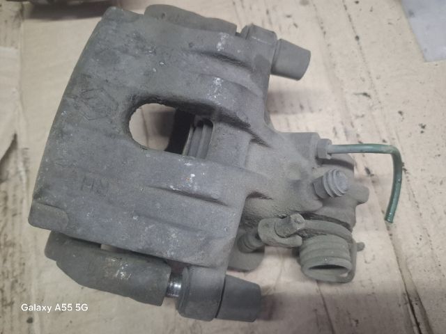 bontott RENAULT LAGUNA II Jobb hátsó Féknyereg Munkahengerrel