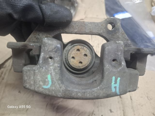 bontott RENAULT LAGUNA II Jobb hátsó Féknyereg Munkahengerrel