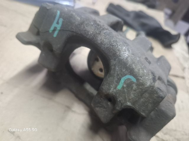 bontott RENAULT LAGUNA II Jobb hátsó Féknyereg Munkahengerrel