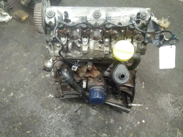 bontott RENAULT LAGUNA II Motor (Fűzött blokk hengerfejjel)