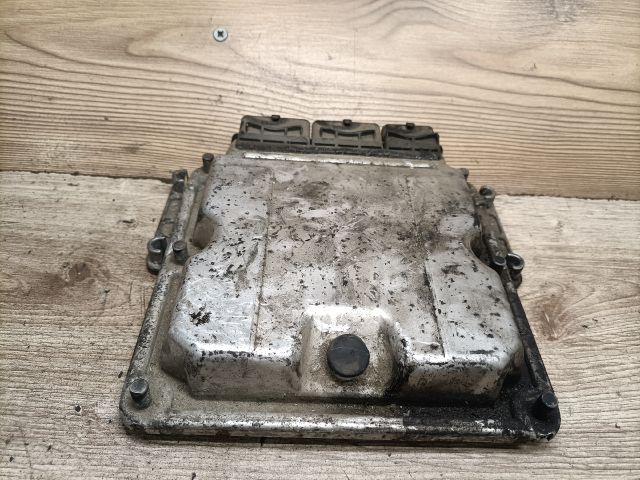 bontott RENAULT LAGUNA II Motorvezérlő