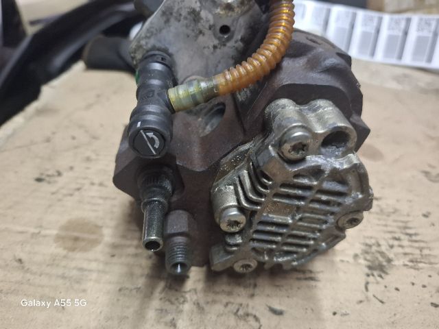 bontott RENAULT LAGUNA II Nagynyomású Szivattyú