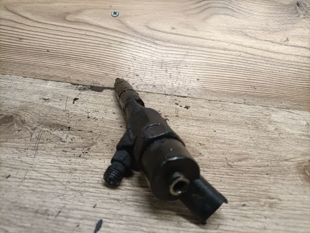 bontott RENAULT LAGUNA II Porlasztó (1 db)