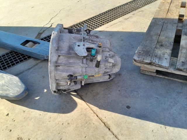 bontott RENAULT LAGUNA II Váltó (Mechanikus)