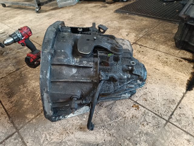 bontott RENAULT LAGUNA II Váltó (Mechanikus)