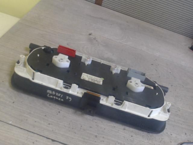 bontott RENAULT LAGUNA II Kilométeróra