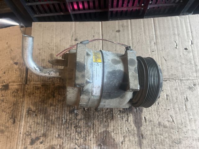 bontott RENAULT LAGUNA II Klímakompresszor