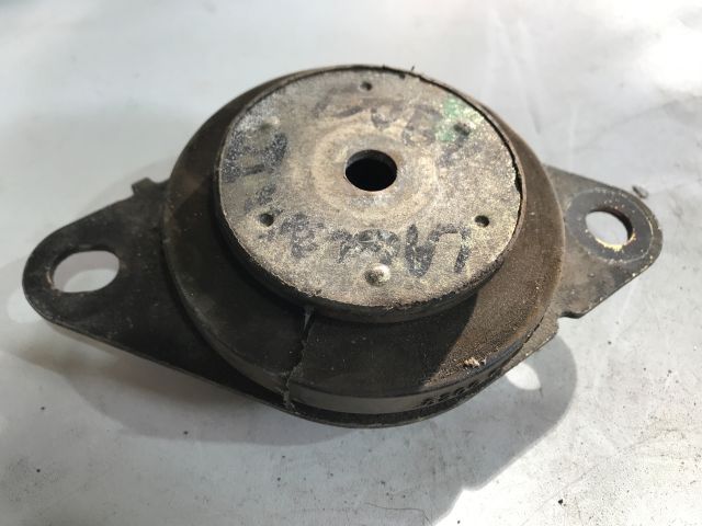 bontott RENAULT LAGUNA II Motor Tartó Bak (Fém)