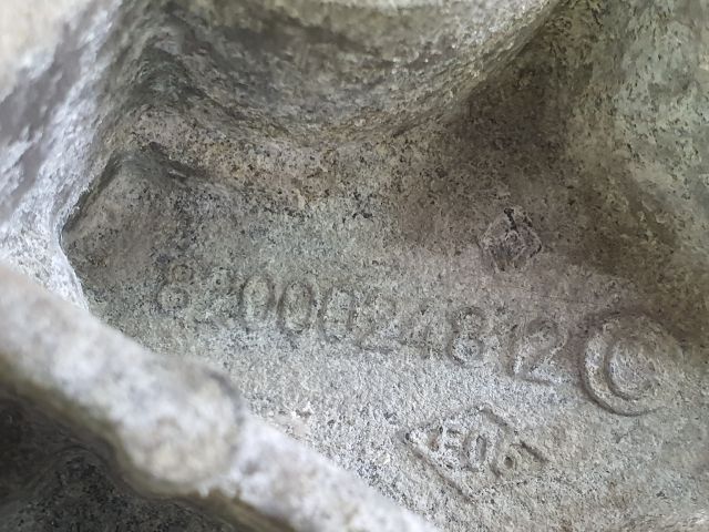 bontott RENAULT LAGUNA II Motor Tartó Bak (Fém)