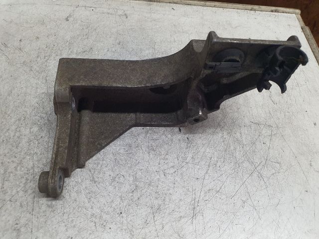 bontott RENAULT LAGUNA II Nagynyomású Szivattyú Bak