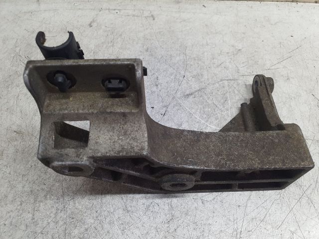 bontott RENAULT LAGUNA II Nagynyomású Szivattyú Bak