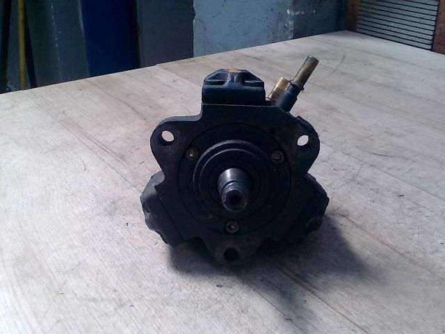 bontott RENAULT LAGUNA II Nagynyomású Szivattyú